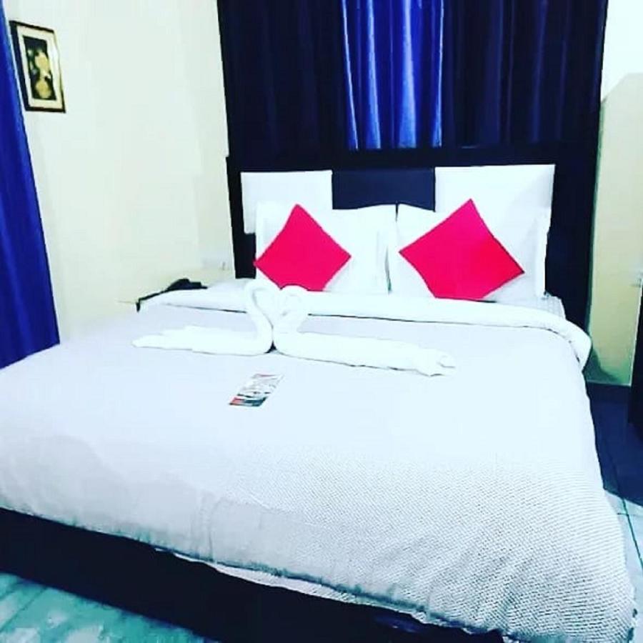 Hotel Om Palace McLeod Ganj Esterno foto